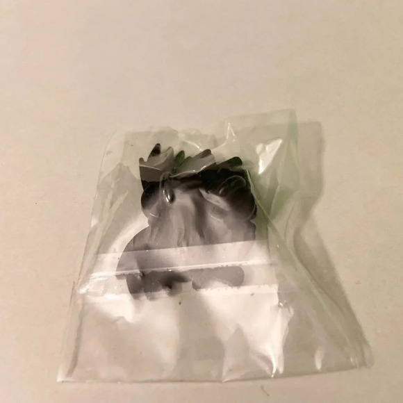 Hey Arnold  Cartoon Enamel Metal Pin Double Rubber Backing Footall Head - Picture 7 of 8